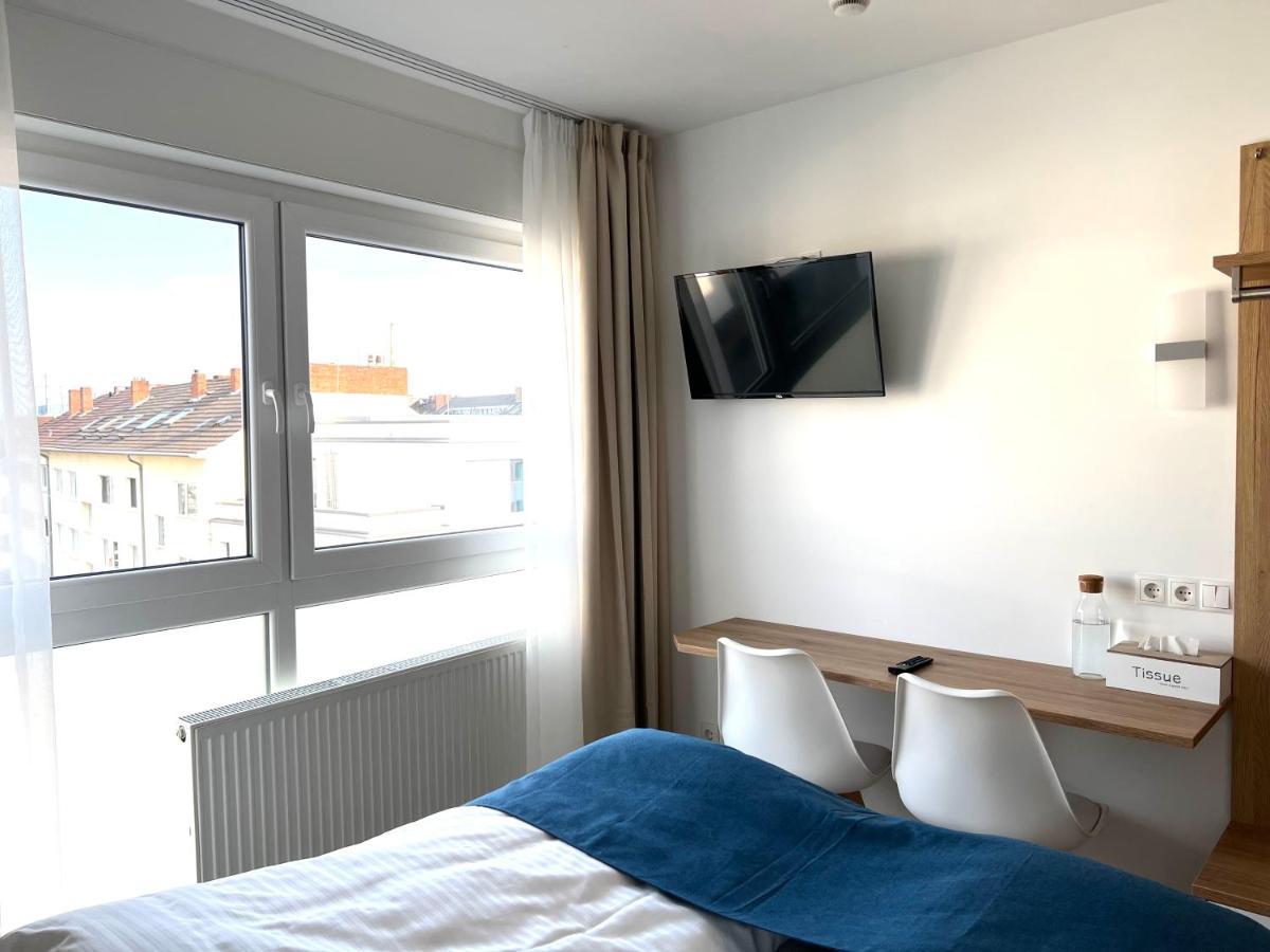 Hotel 83 본 외부 사진