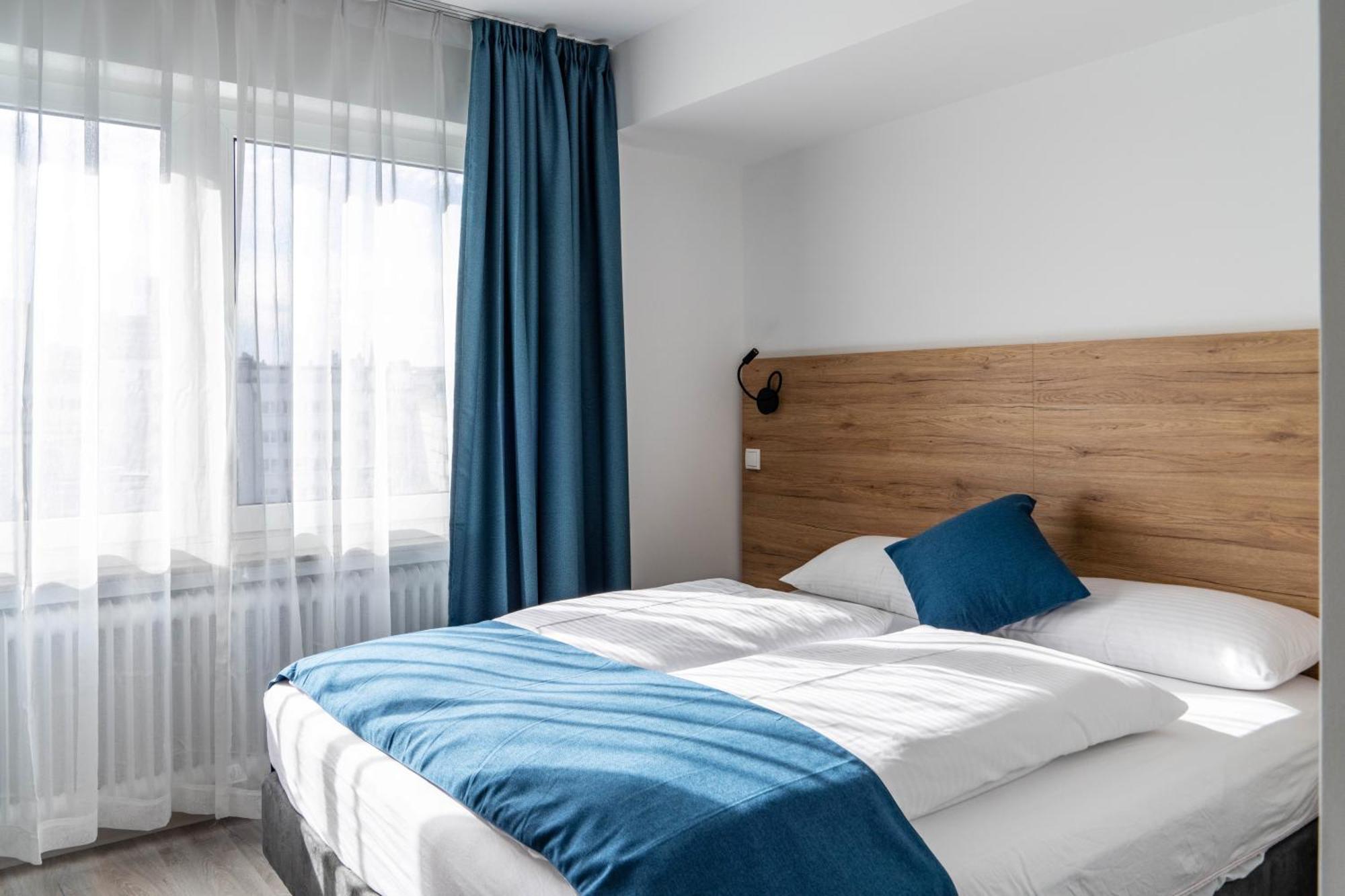 Hotel 83 본 외부 사진